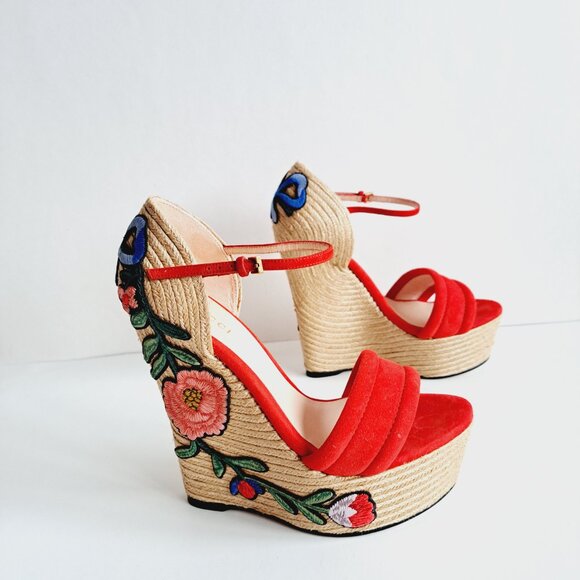 Gucci Red Suede Floral Embroidered Wedge Platform Ankle Strap Size 36.5 - Picture 9 of 16
